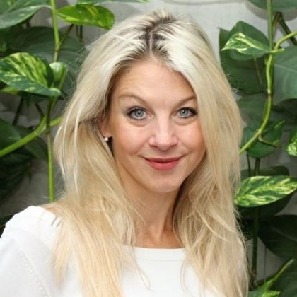 Audiokniha Tři oříšky pro Popelku - Pavel Karbusický, Věra Galatíková, Sabina Laurinová, Sylva Sequensová, Michal Dlouhý, Gabriela Vránová, Pavel Pípal, Vlastimil Brodský, František Pavlíček