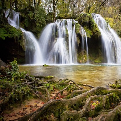 Audiokniha O vodách, které přestaly zpívat - František Hanus, Jaroslav Kepka, Josef Červinka, Gabriela Vránová, Karolina Slunéčková, Jiří Hurta, Miroslav Moravec, Věra Kubánková, Pavel Wiener, Miroslav Kovářík, Ljuba Hermanová, Ladislav Pešek, Ladislav Brothánek, Jiří Vala, Marie Marešová, Miroslav Samek, Oldřich Musil, Jiří Kafka