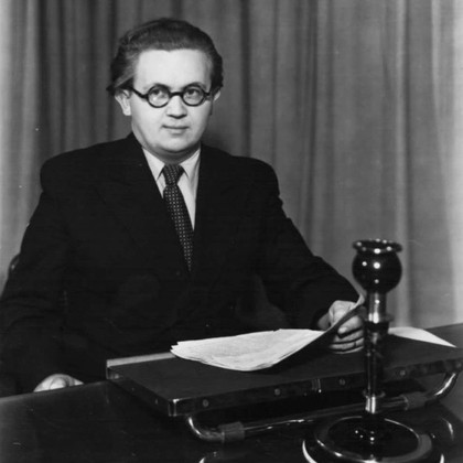 Audiokniha Hrátky s čertem - Emil Konečný, František Roland, František Filipovský, František Kreuzman, Viktor Roubal, Stanislav Neumann, Jiřina Šejbalová, Miloš Nedbal, Miloš Nesvadba, František Smolík, František Velebný, Lída Plachá, Václav Švorc, Bohumil Bezouška, Antonín Zíb, Jaroslav Průcha, Ladislav Pešek, Jaroslav Vojta, Jan Drda