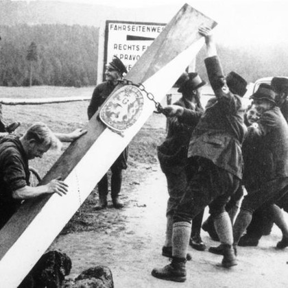 Audiokniha Od Mnichova k černé vráně - Tomáš Černý